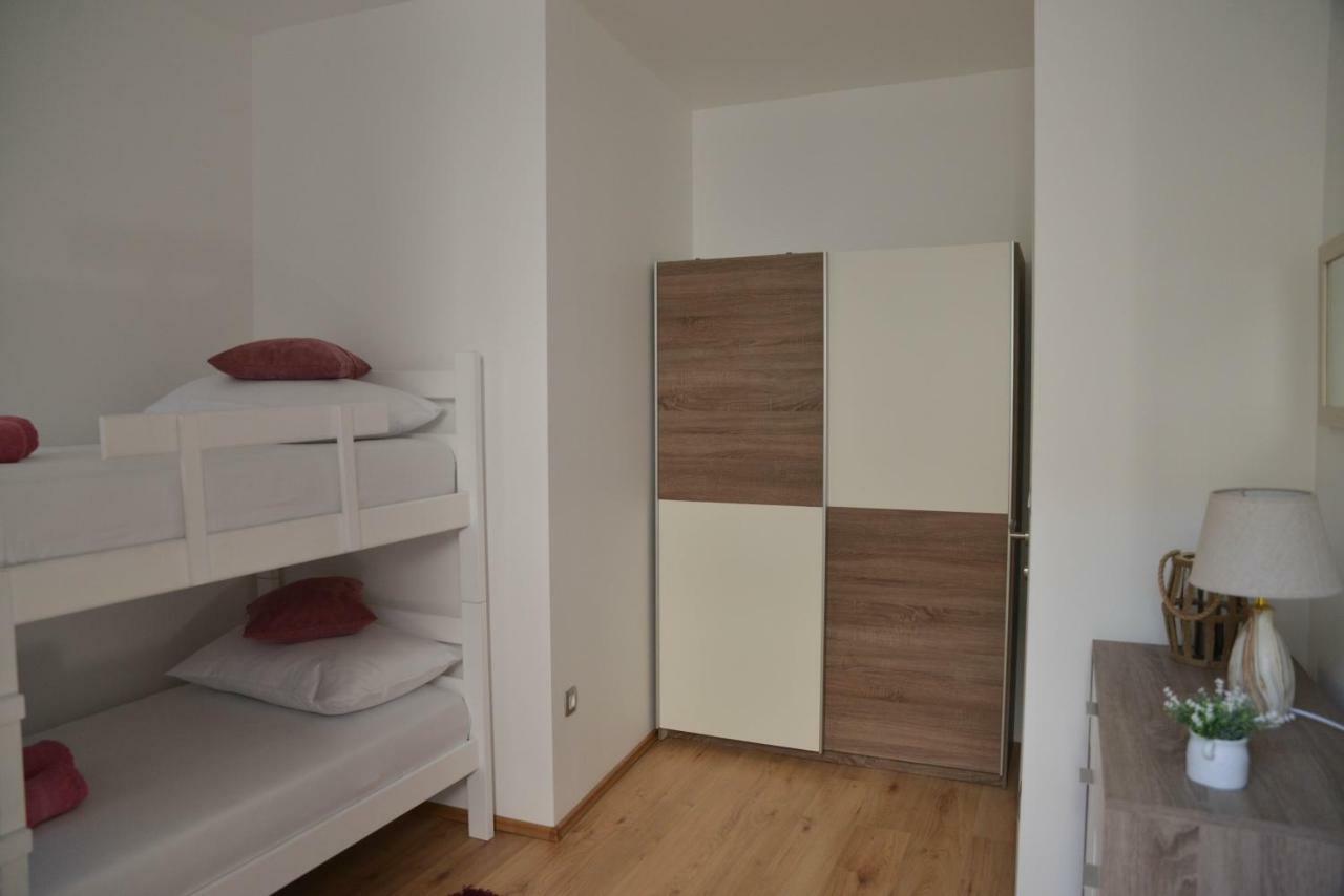 Apartmani Olujic Imotski Buitenkant foto