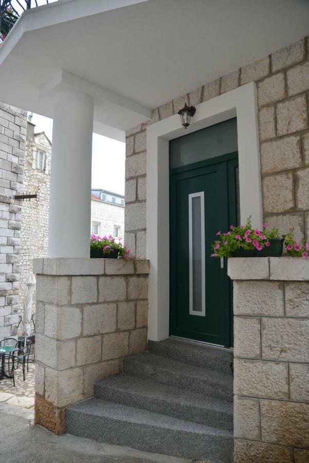 Apartmani Olujic Imotski Buitenkant foto