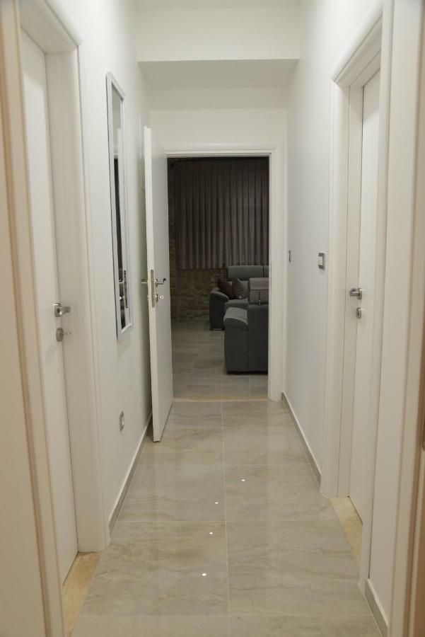 Apartmani Olujic Imotski Buitenkant foto