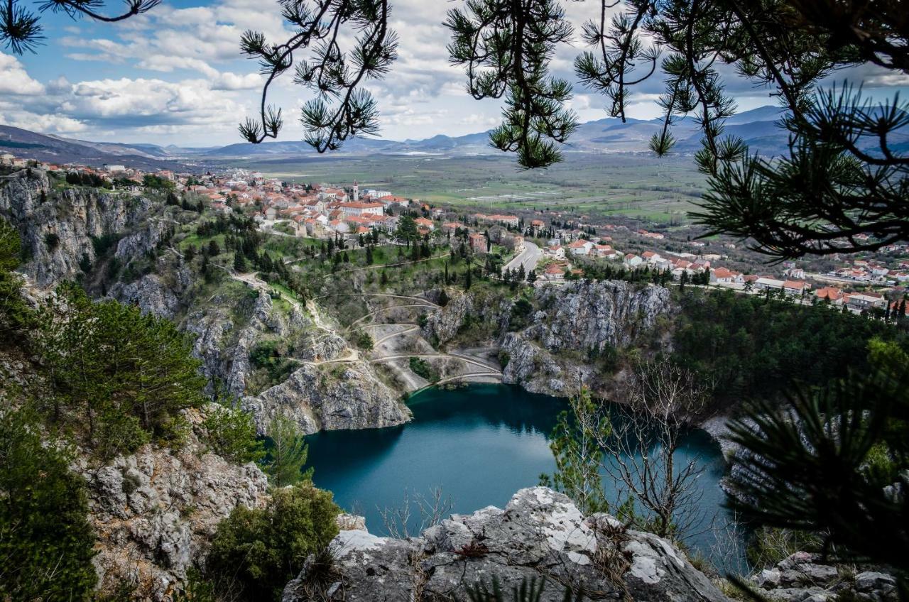 Apartmani Olujic Imotski Buitenkant foto