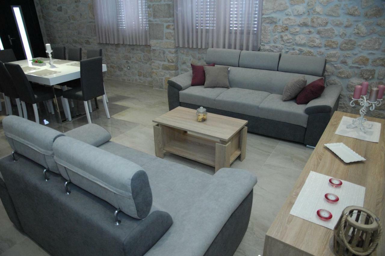 Apartmani Olujic Imotski Buitenkant foto