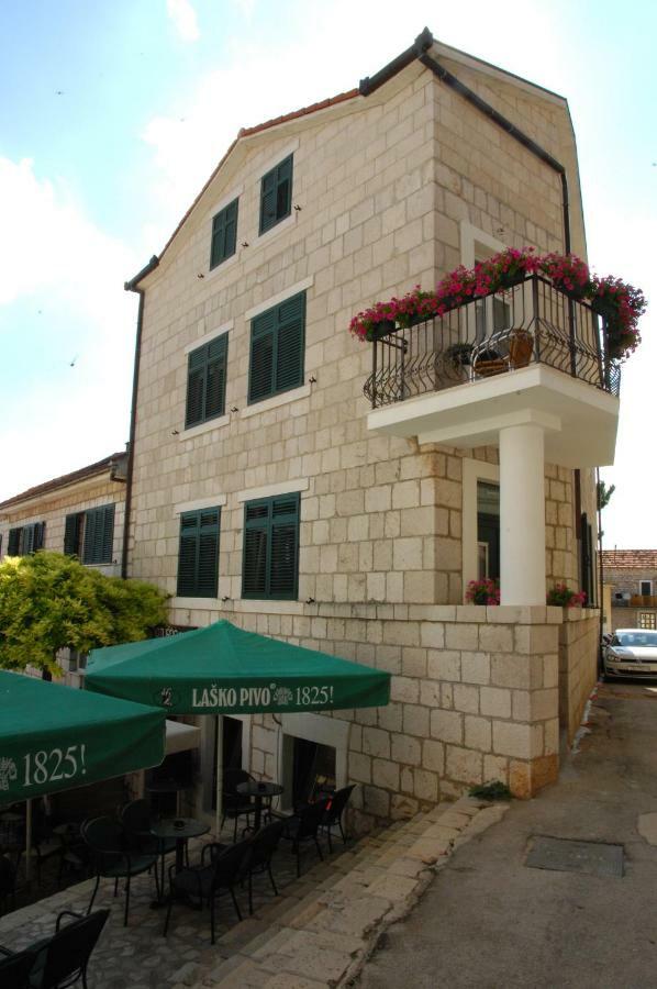 Apartmani Olujic Imotski Buitenkant foto